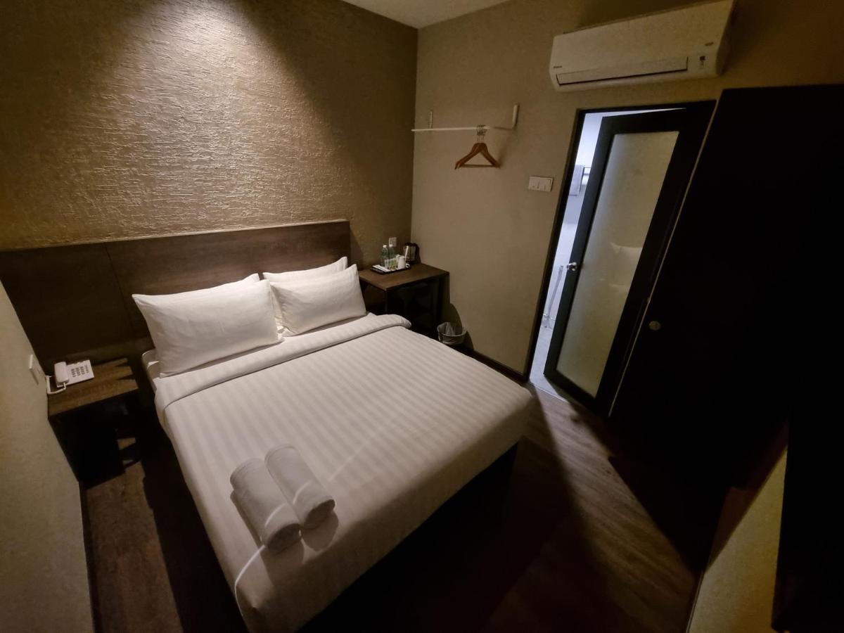 Miico Hotel @ Mount Austin Johor Bahru Exteriör bild