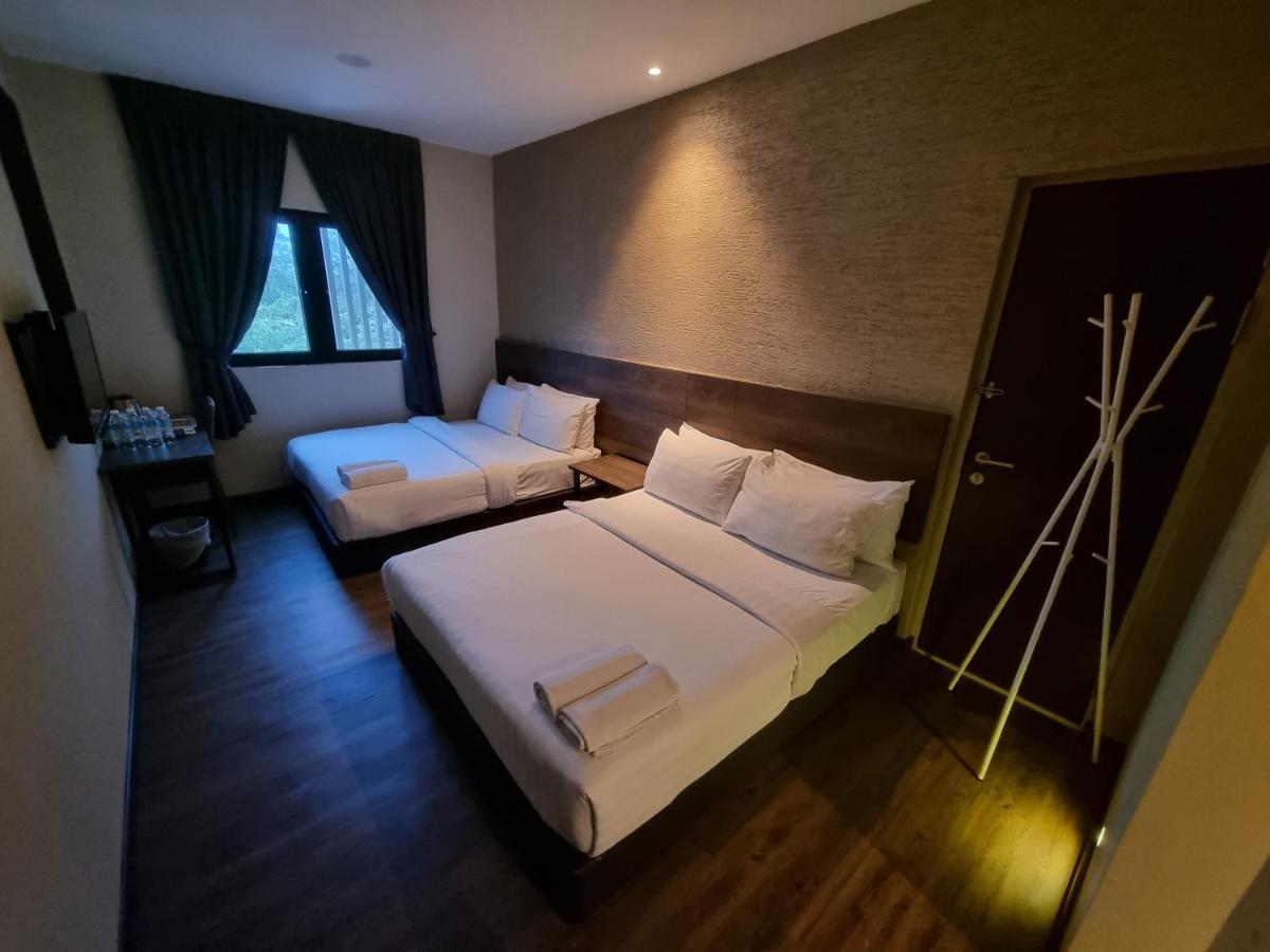 Miico Hotel @ Mount Austin Johor Bahru Exteriör bild