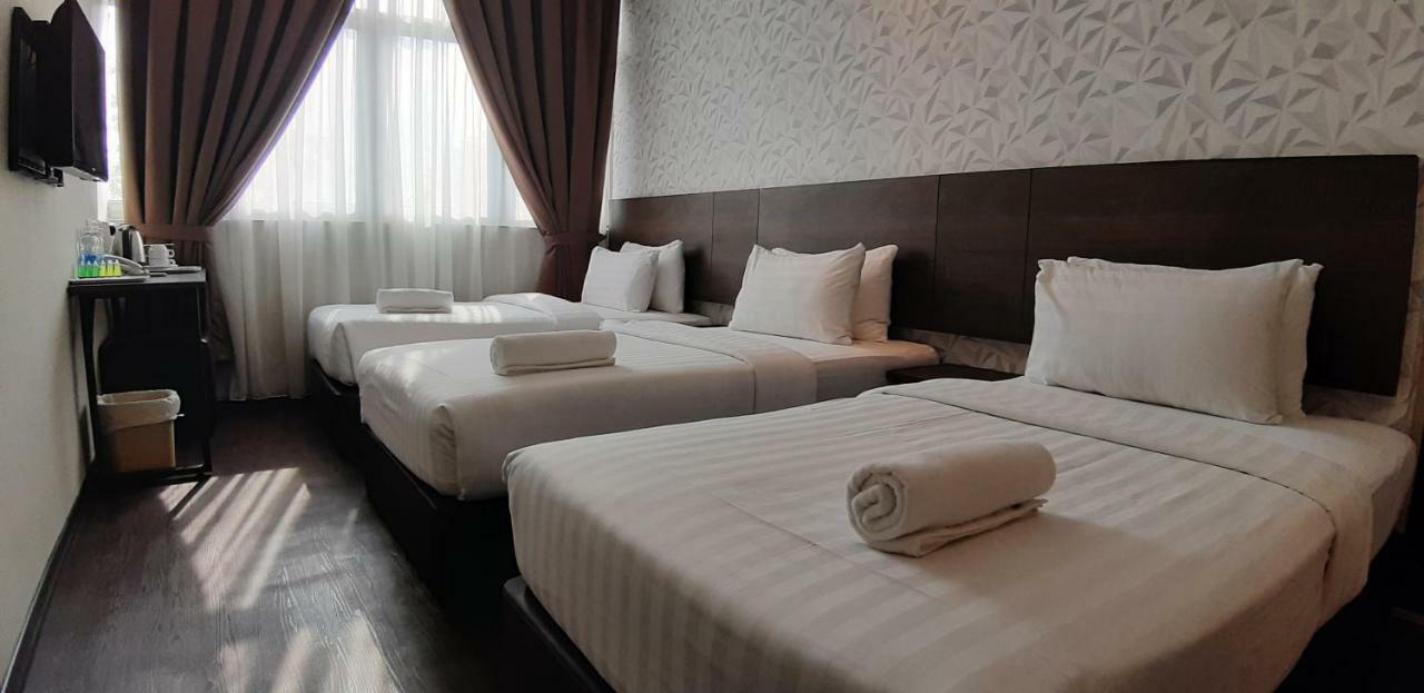 Miico Hotel @ Mount Austin Johor Bahru Exteriör bild