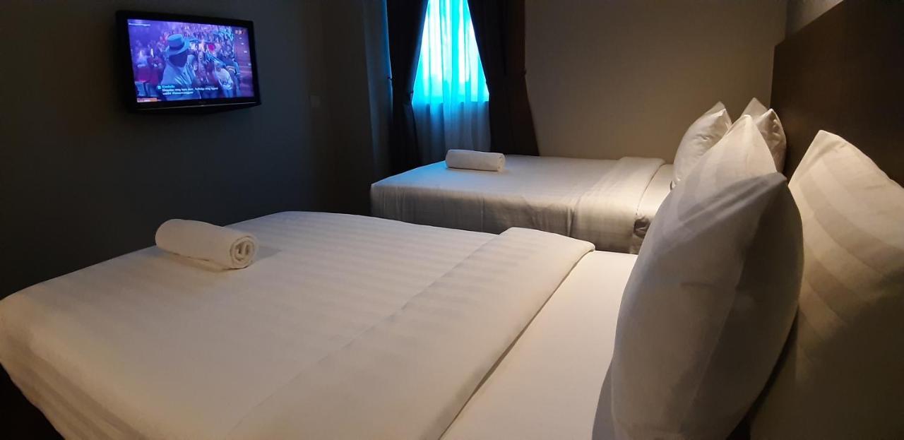 Miico Hotel @ Mount Austin Johor Bahru Exteriör bild